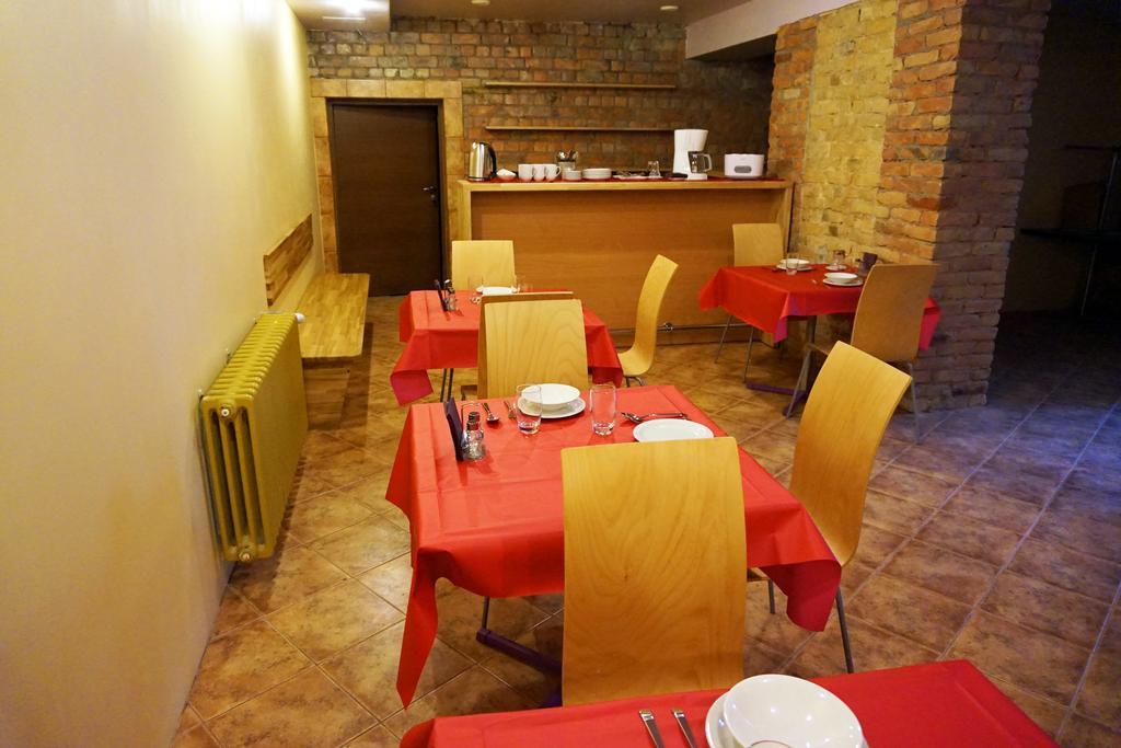 Amigo Hotel Рига Екстериор снимка