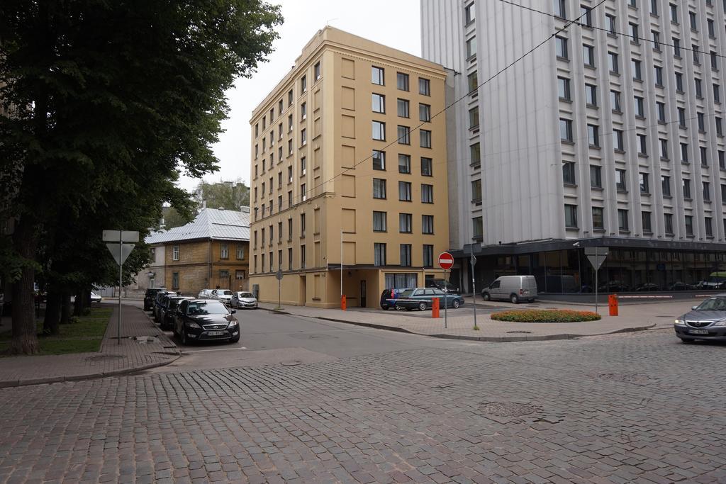 Amigo Hotel Рига Екстериор снимка