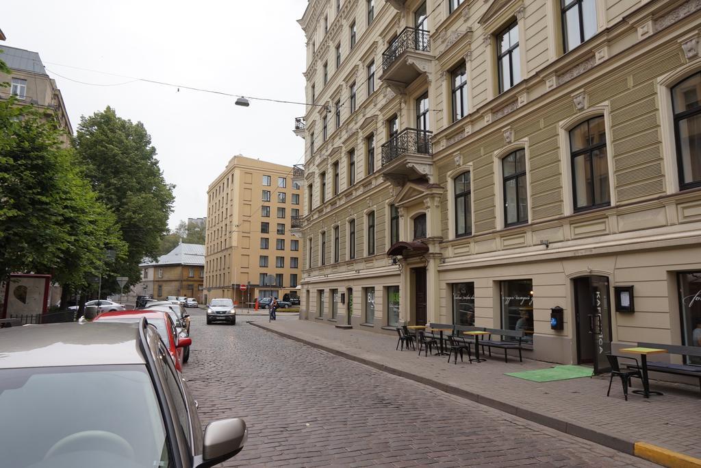 Amigo Hotel Рига Екстериор снимка